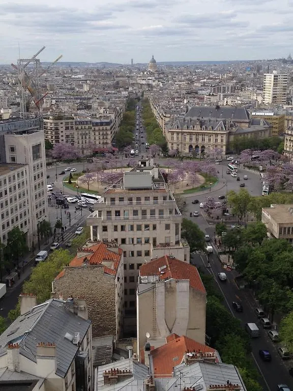 Place D'italie شقة *